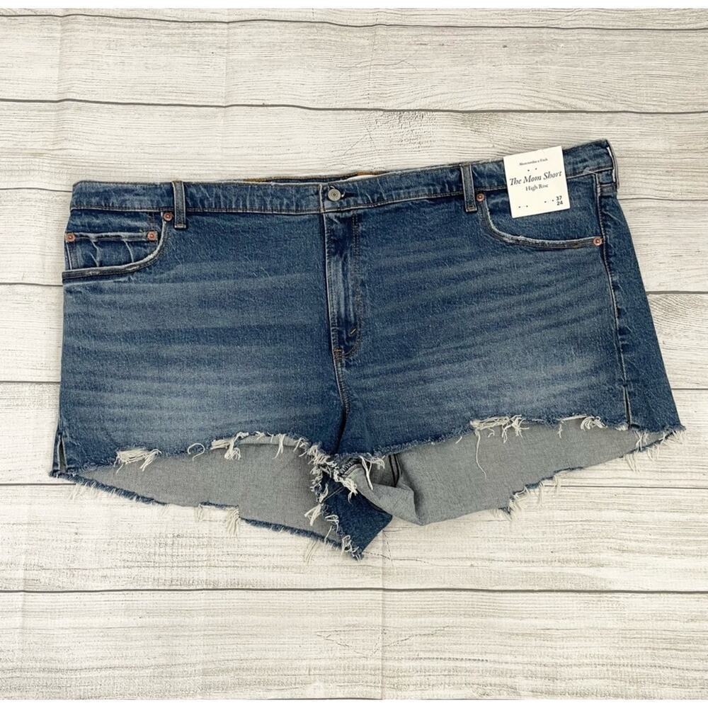 Abercrombie & Fitch NWT High Rise Denim Mom Shorts